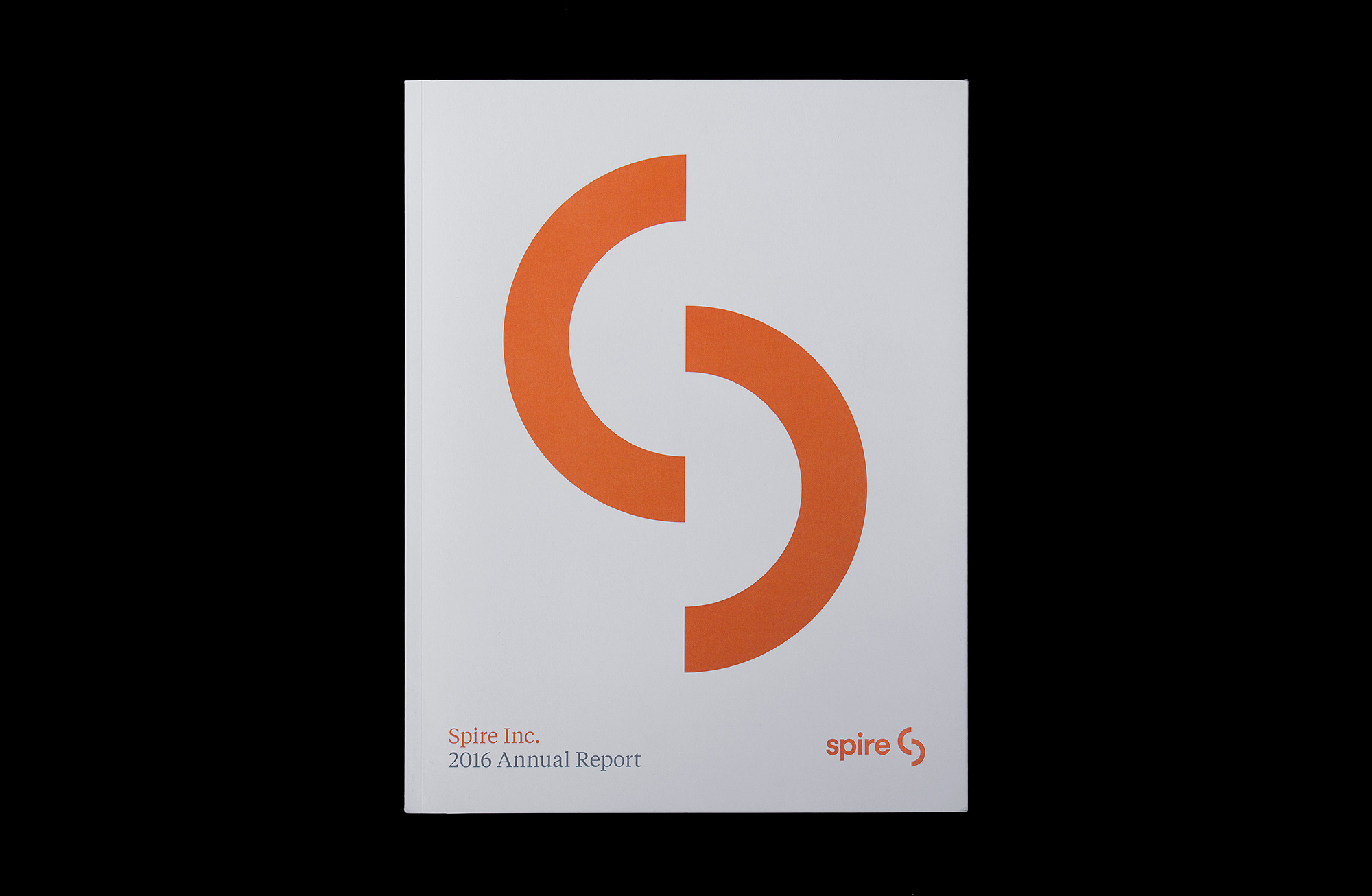 Spire Natural Gas Logo, Matthijs Matt van Leeuwen, Matt King, Mike Knaggs, Spire Annual Report