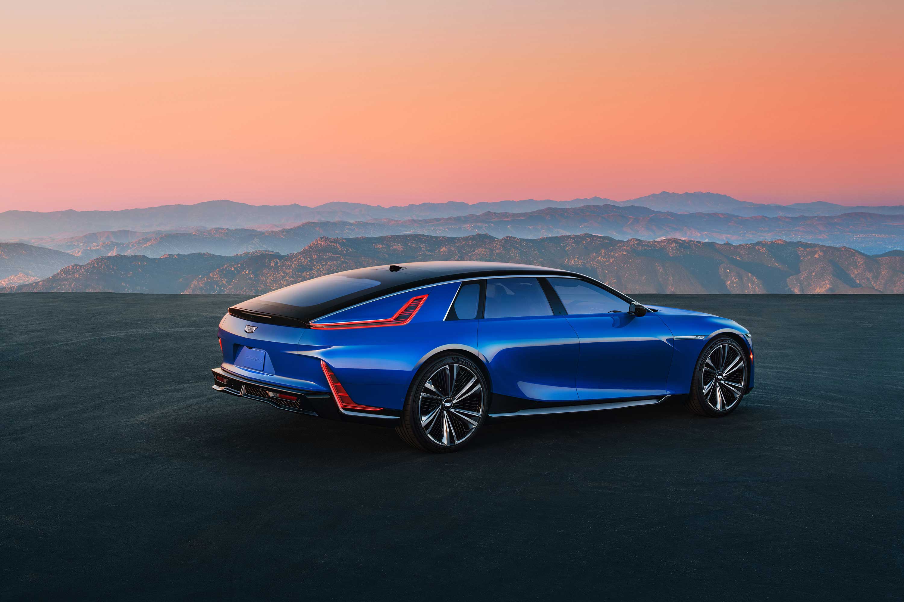Matthijs van Leeuwen, Matt van Leeuwen, Mother Design, Cadillac, Identity, Logo
